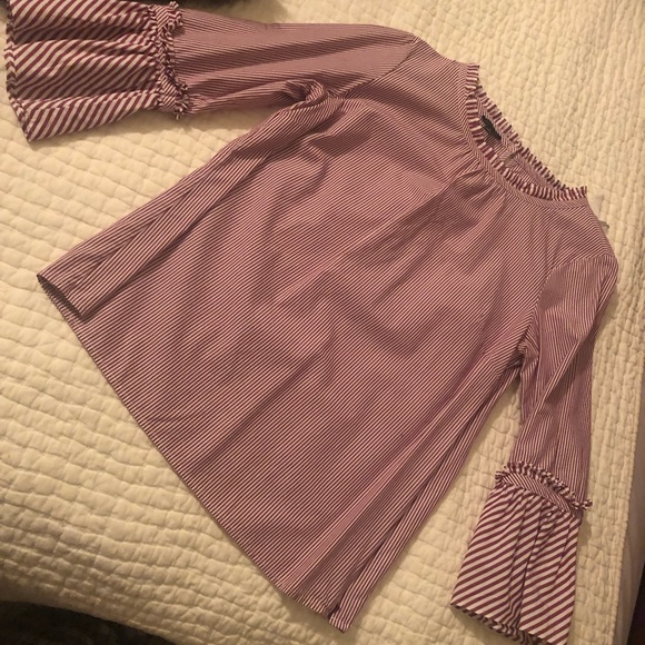 Women’s Flare Sleeve Top - Size Small - Picture 1 of 4